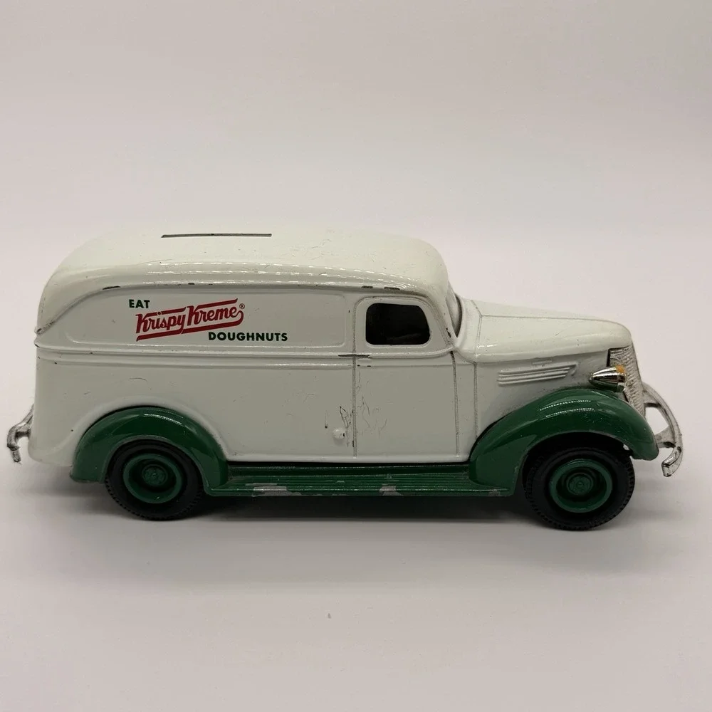 ERTL 1938 Chevy Truck Krispy Kreme Diecast Piggy Bank 8